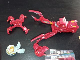 Bakugan 43 carte calamite + 59 carte normali