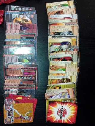 Bakugan 43 carte calamite + 59 carte normali