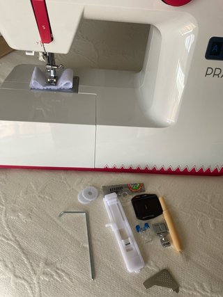 Máquina de coser Alfa Praktik 9