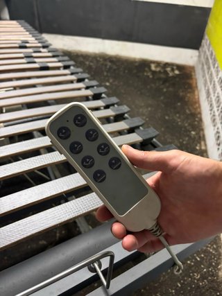 Cama eléctrica articulada metálica