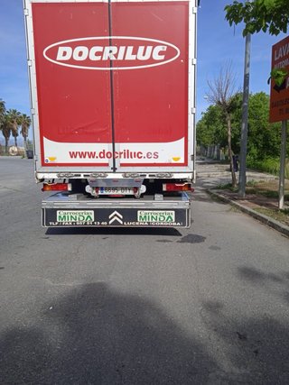 Camión de carga IVECO STRALIS 2006