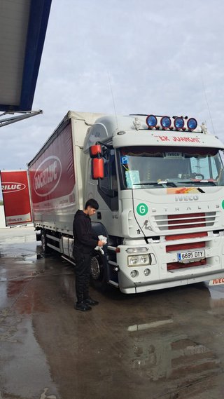 Camión de carga IVECO STRALIS 2006