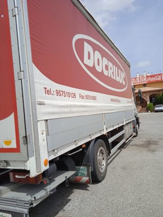 Camión de carga IVECO STRALIS 2006