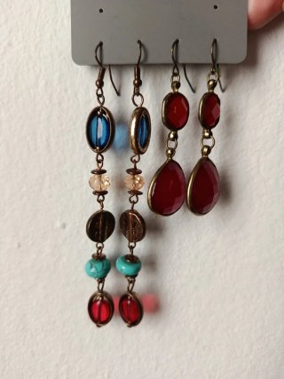 Pendientes Parfois azules y rojos