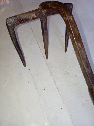 garabato, gango, o azada de ganchos / dientes