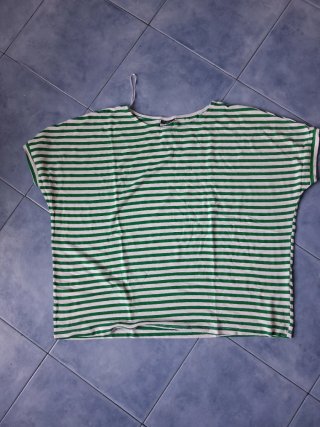 Lote 9 prendas: camisetas, camisón, americana