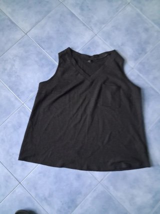 Lote 9 prendas: camisetas, camisón, americana