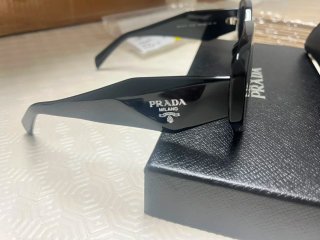 Occhiali da sole Prada neri