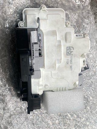 Cerradura Puerta Delantera Derecha Seat Leon 1P