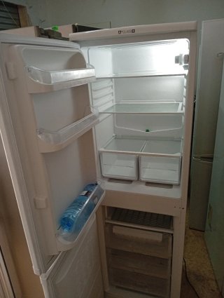 Nevera blanca 55cm ancho