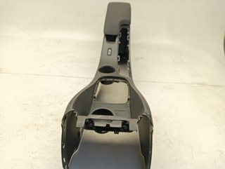 APOYABRAZOS CENTRAL RENAULT MEGANE III BERLINA 5P