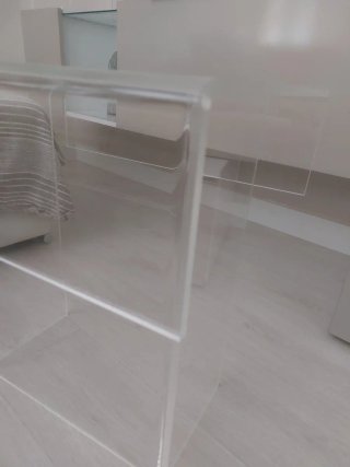 Mesa auxiliar de metacrilato transparente 2 piezas