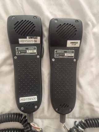 2 Microteléfonos Simrad RS87