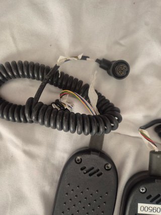2 Microteléfonos Simrad RS87