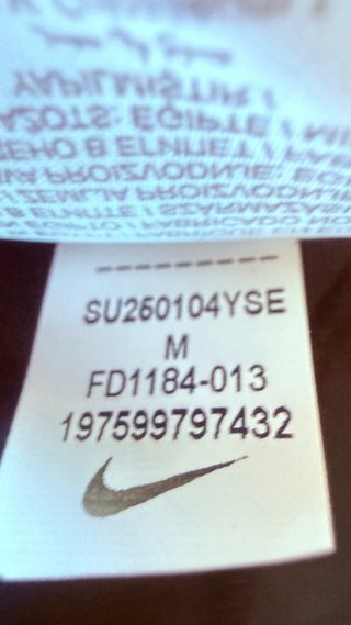Camiseta Nike, color negra. Talla M Nueva.