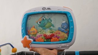Acuario Baby Einstein con figuras marinas