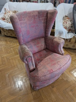 Sillón Orejero Tela Diseño Geométrico