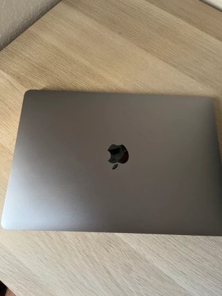 MAC BOOK AIR 2020