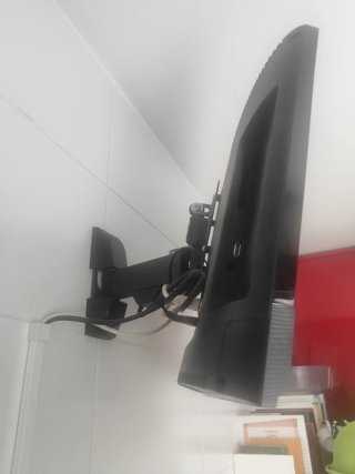 TV Sony Bravia 19 KDL-19BX200 + Mando + soporte