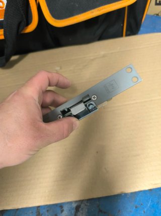 Cerradura electrónica Assa Abloy NORMALMENTE ABIER
