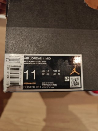 Zapatillas Air Jordan 1 Mid Rojo Negro