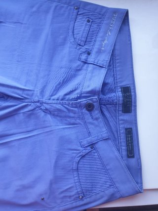 Pantalones Guess Skinny efecto push-up