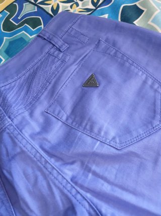 Pantalones Guess Skinny efecto push-up