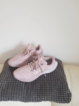 Zapatillas Nike Rosas y Blancas