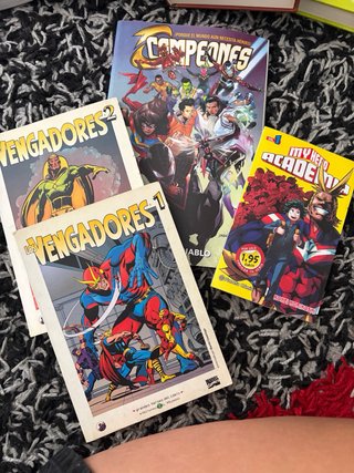 Libros juveniles variados en muy buen estado