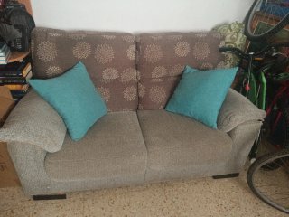 Sofá de 2 plazas tela