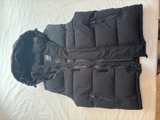 Chaleco acolchado Zara con capucha
