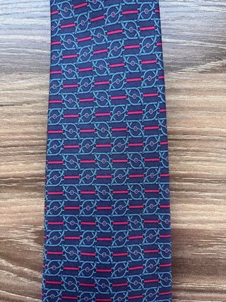 Corbata Hermés 100% Seda
