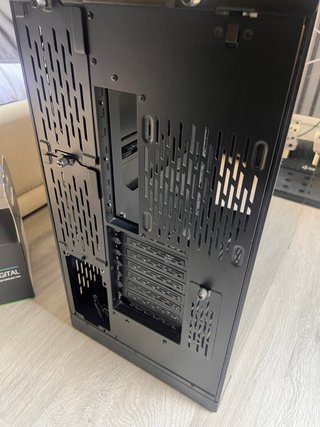 Caja Lian Li 011 DYNAMIC XL con ventiladores