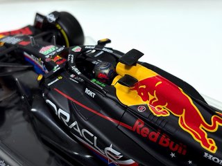 Bburago F1 Max Verstappen RB19 Austin RedBull 1:24