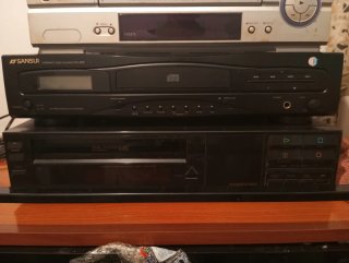 Lote de 6 reproductores . VINILO ,DVD/CD y VHS