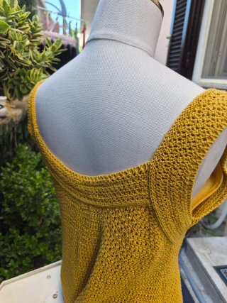 Copricostume uncinetto giallo