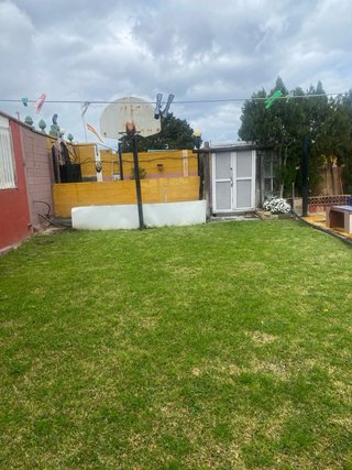 Parcela de terreno co casa