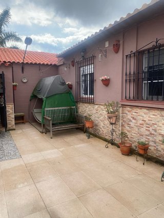 Parcela de terreno co casa