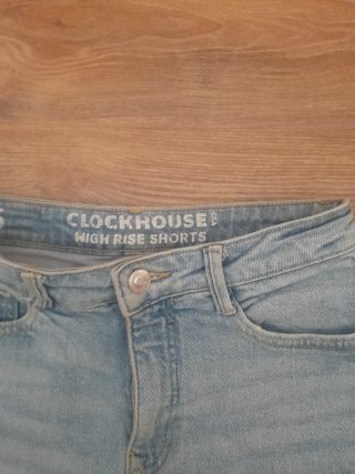Shorts vaqueros Clockhouse