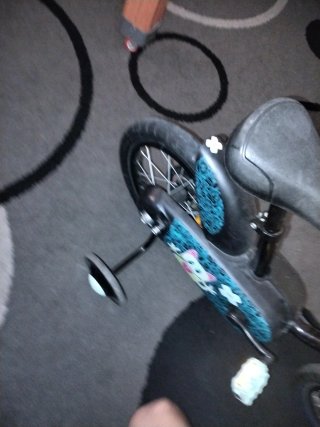 Bicicleta infantil Btwin con ruedines