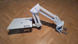 Brazo articulado para proyector