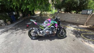 Kawasaki Z900e