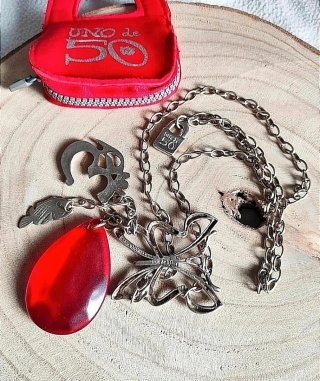 Collar Uno de 50.