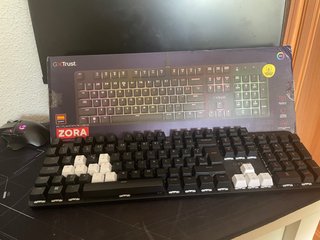 Teclado GX Trust Zora RGB PC/PS/Xbox