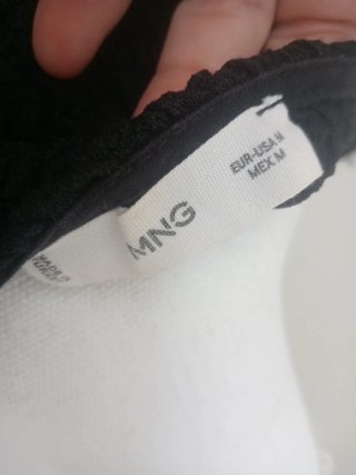 Top Mango Drapeado Negro