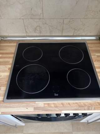 Horno y vitrocerámica Teka