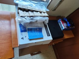 PS4 (PlayStation 4) con 2 mandos