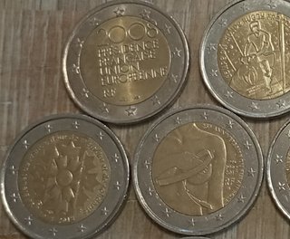 #2147 – Otto monete 2 EURO FRANCIA Commemorativi
