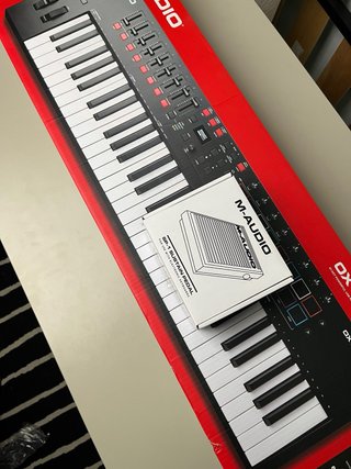 M-Audio Oxygen Pro 49 + Pedal Sustain