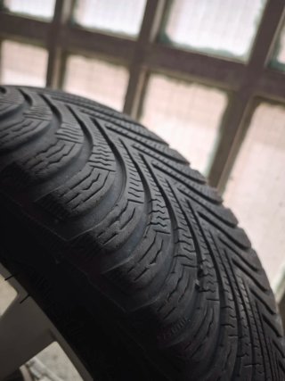 Llantas Originales Volkswagen con Neumáticos